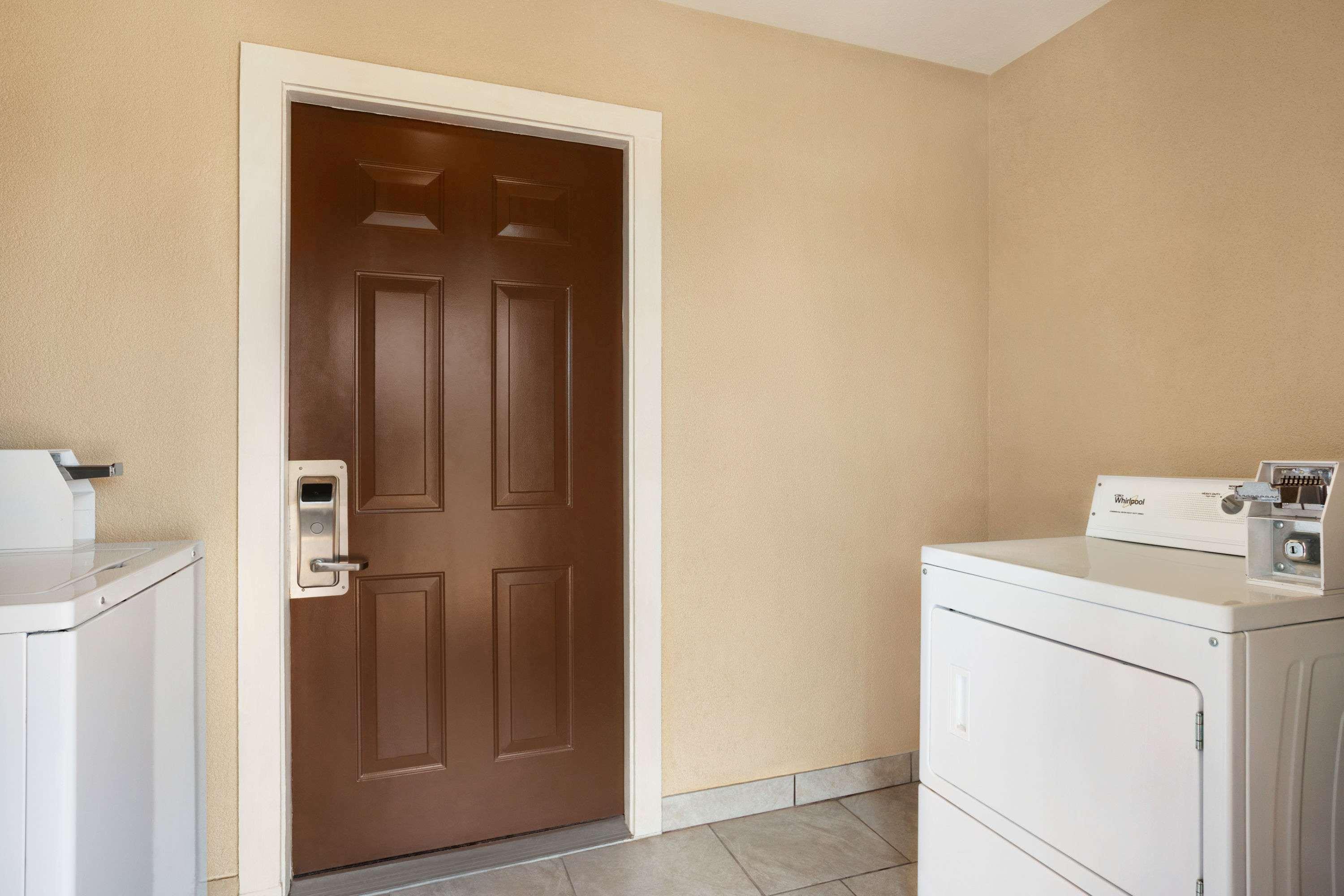 Super 8 By Wyndham Corsicana Εξωτερικό φωτογραφία